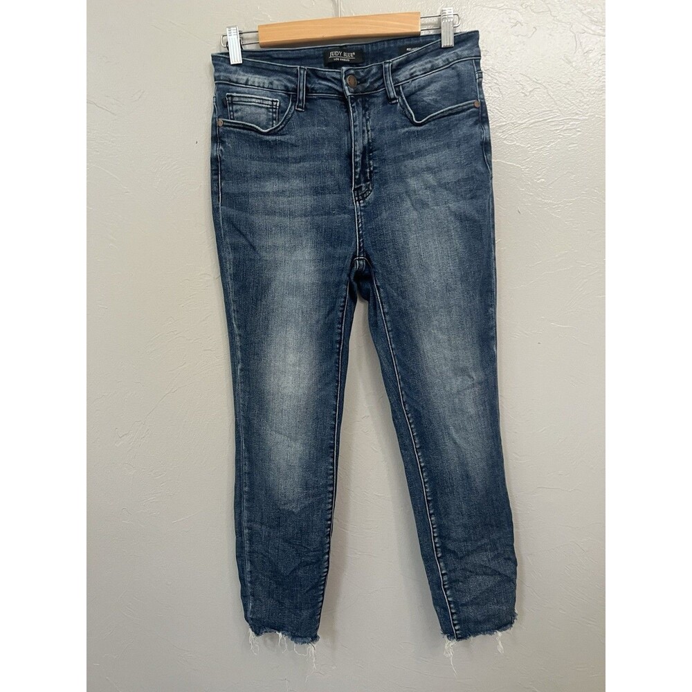 Judy Blue Jeans Women’s 9/29 Relaxed Fit Distressed Raw Hem Stretch Denim